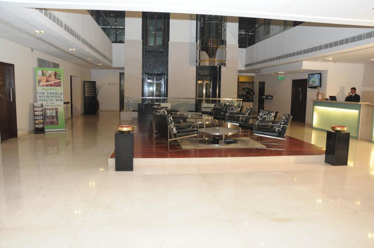 Royal Park Kakinada Hotel Exterior foto